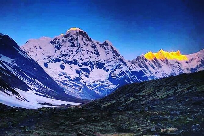 11-Day Hike Tour to Annapurna Base Camp Bliss in Kathmandu - The approach to the base-camp amphitheater: Machhapuchare area and big-peak days