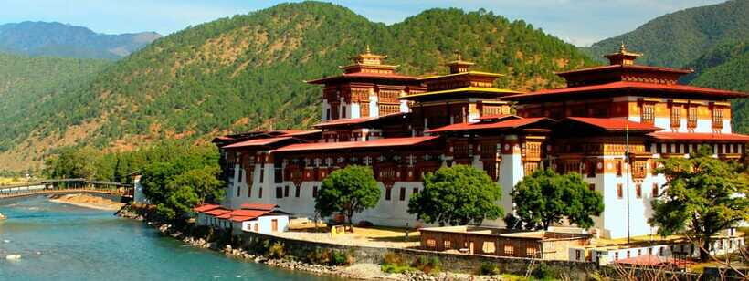 3 Days Bhutan Cultural Tour - The guide and the “paperwork safety net” factor