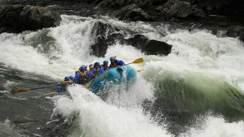 Beginner-Friendly Rafting Adventure on the Trishuli River - Lunch on the boulder beach: where the day slows down