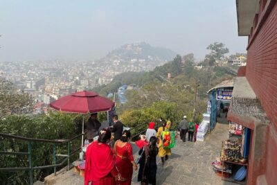 Bhaktapur Sightseeing & Dhulikhel, Namo Buddha, Panauti Tour - Stop 1: Bhaktapur Durbar Square and the value of a timed visit