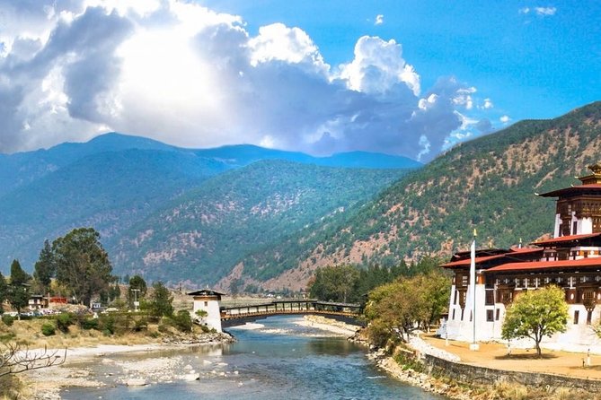 Bhutan Tour- 4 DAYS 3 NIGHTS - Dochula Pass at 3080 m: the weather matters