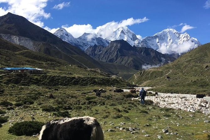 Everest base camp flight over by Helicopter from Kathmandu - Where you stop on the way: Kathmandu, fuel, and Syangboche Marg