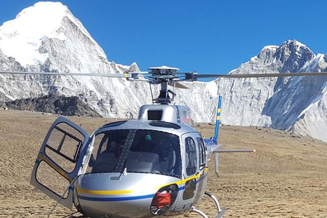 Everest Base Camp Helicopter Tour landing at Hotel Everest View - Aircraft choice and route timing: what the 4–6 minutes really means