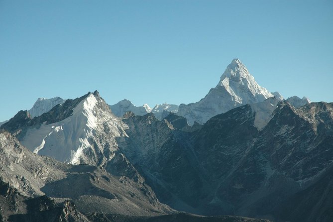 Everest Base Camp with Gokyo Lake 17 Days - Key things that make this Everest + Gokyo trek worth your attention