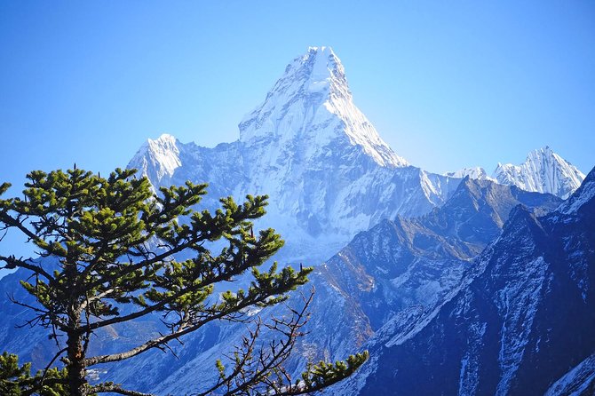Everest Helicopter Tour with Breakfast in Hotel Everest View - Small-Group Comfort and Helpful Human Touch