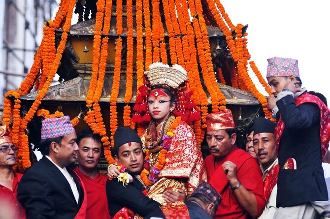 Everest Mountain Flight with Kathmandu Full Day Tour - Boudhanath Stupa: the biggest mandala and a longer feeling