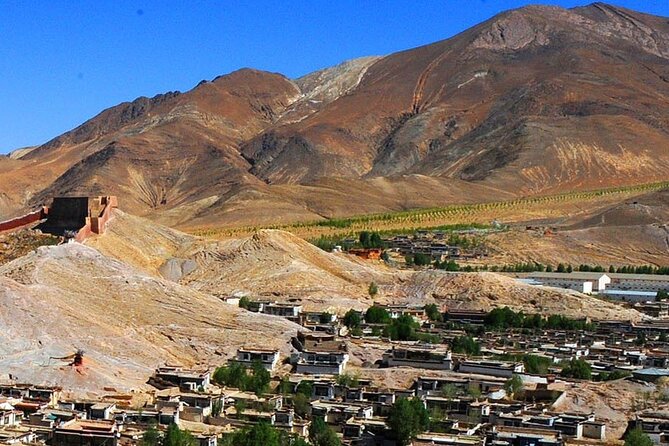 Fixed Departure Tibet Overland Group Joining Tours. - The Lhasa Approach via Yamdrok Tso and the Brahmaputra River