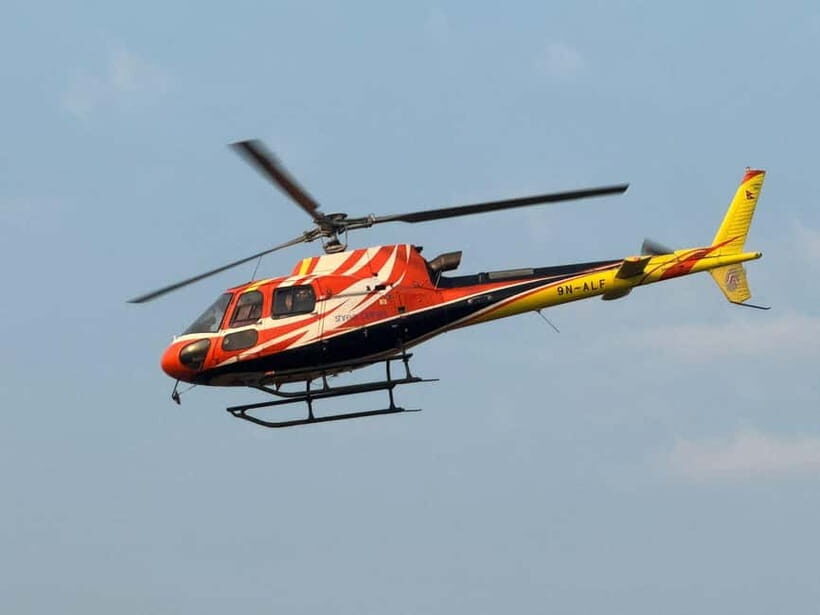 From Kathmandu: Everest Base Camp Landing Helicopter Tour - Everest View Hotel at 3,880 m: breakfast and a realistic altitude pause