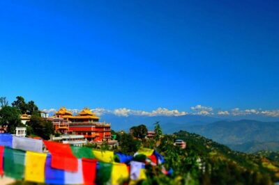Kailashnath Mahadev, Panauti and Namo Buddha Monastery Sightseeing - Kailashnath Mahadev statue at the valley rim: the viewpoint moment