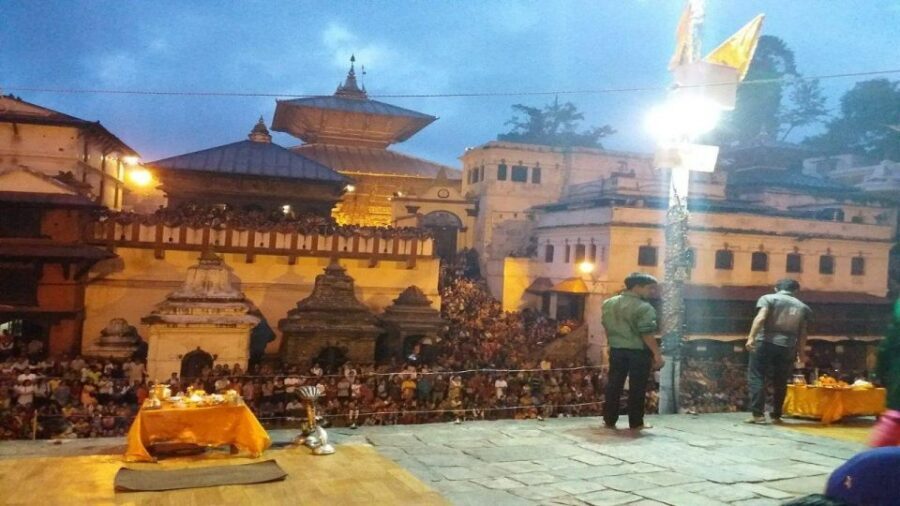 Kathmandu: 3 hours night Pashupatinath Aarti Tour - Pashupatinath after dark: why the night aarti matters