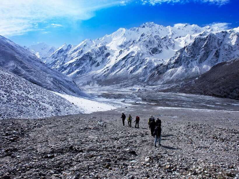 Kathmandu: 6 Days Langtang Valley Trek with Kyanjin Ri - Days 1–2: river trail comfort to the higher forest benches