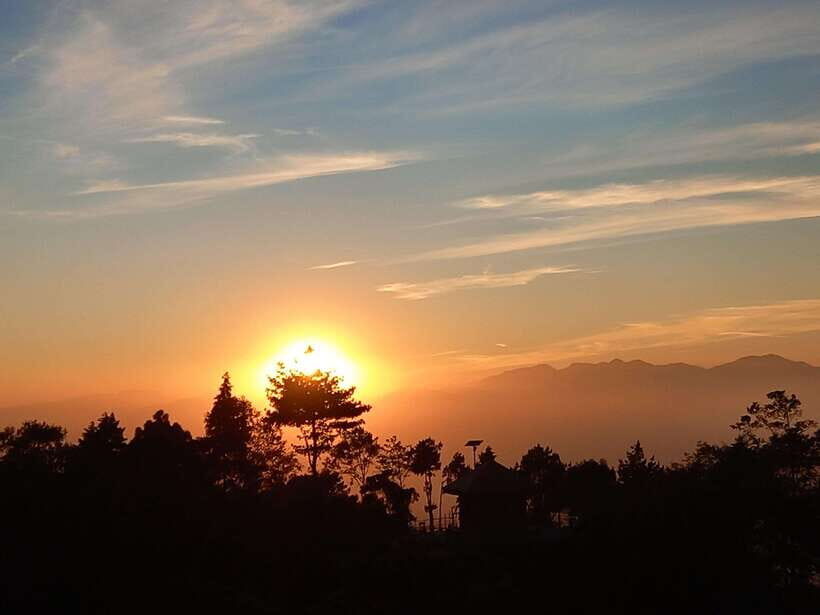 Kathmandu: Chandragiri Cable Car Half Day Tour - Languages, group style, and timing you can plan around