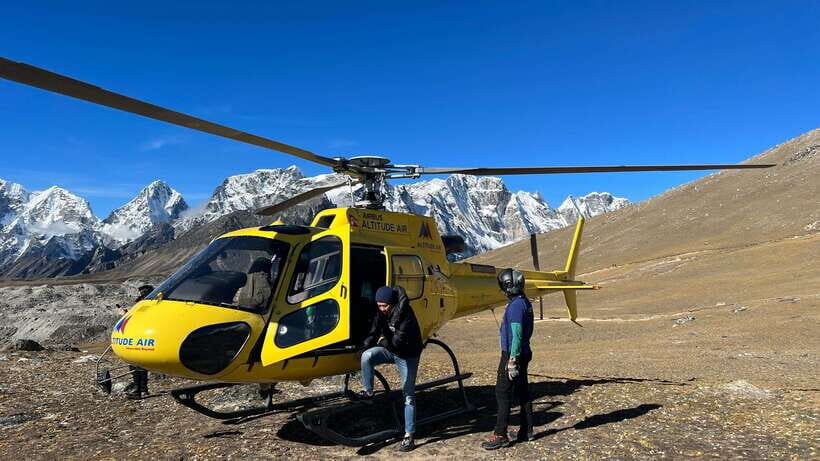 Kathmandu: Everest Helicopter Tour with Landing & Breakfast - Lukla and Pheriche: why there are landings, refueling, and a group split