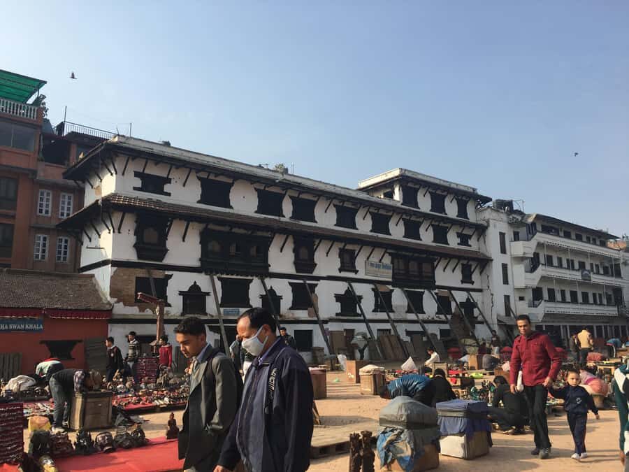 Kathmandu: Full-Day Budget Bus Tour of Kathmandu Valley - Meeting in Thamel: Find the Pink Bus (and Why It Matters)
