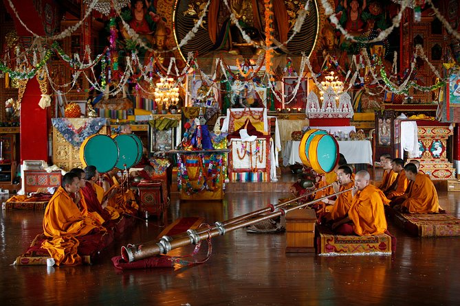 Kathmandu: Kopan Monastery and Boudhanath Stupa Day Tour - Stop 1: Kopan Monastery and Tibetan Mahayana Buddhism