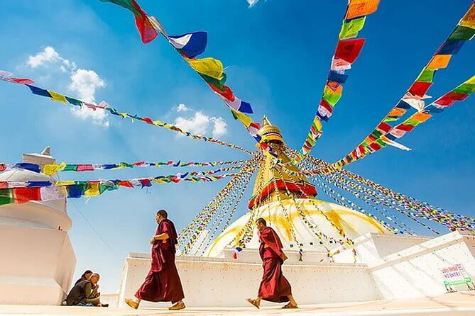 Kathmandu: Kopan Monastery, Swayambhu and Boudha Nath Stupa Tour - Getting picked up and moving with a private guide