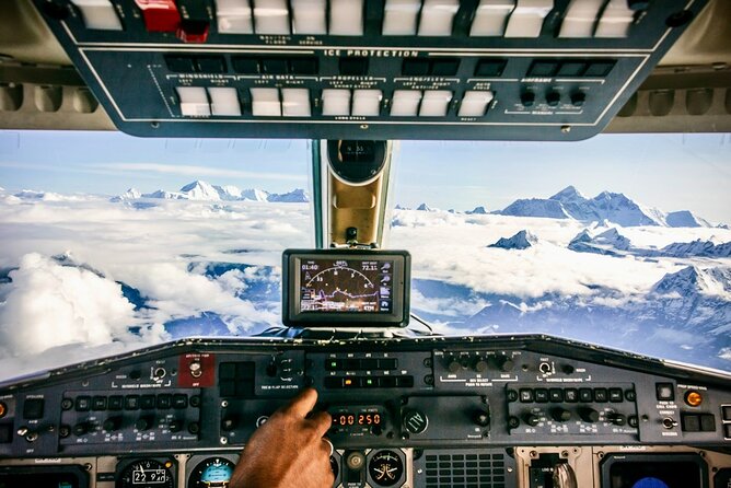 Kathmandu: Mount Everest Scenic Tour by Plane with Transfers - Inside the 1-Hour Flight: How the View Is Delivered