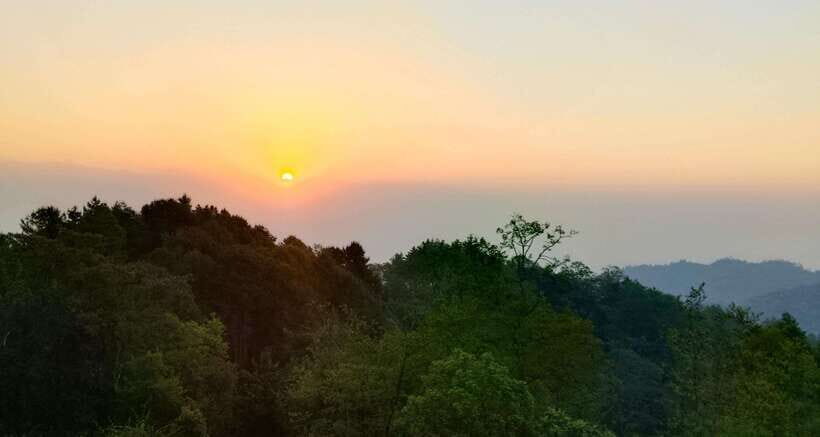 Kathmandu: Nagarkot Sunrise & Hike with Lunch -Private/Group - Kathmandu pickup and the smooth ride up to Nagarkot