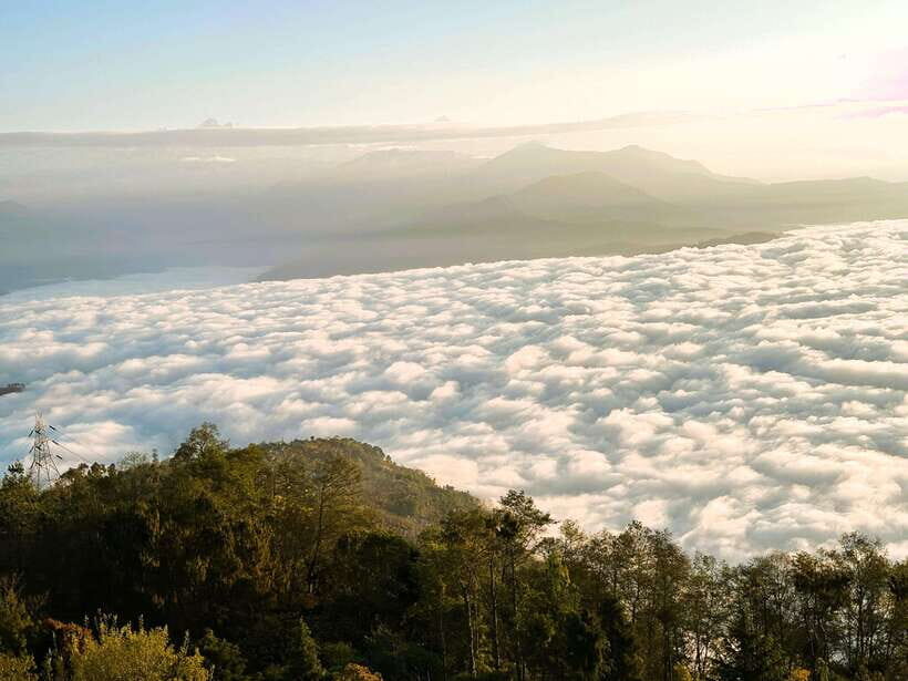 Kathmandu: Nagarkot Sunrise & Hiking to Changunarayan - From Thamel to Two Worlds: How the 6-Hour Format Works