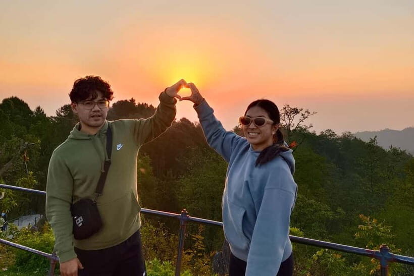 Kathmandu: Nagarkot Sunrise View & Morning Hike with Lunch - Group or private: how to choose the right fit