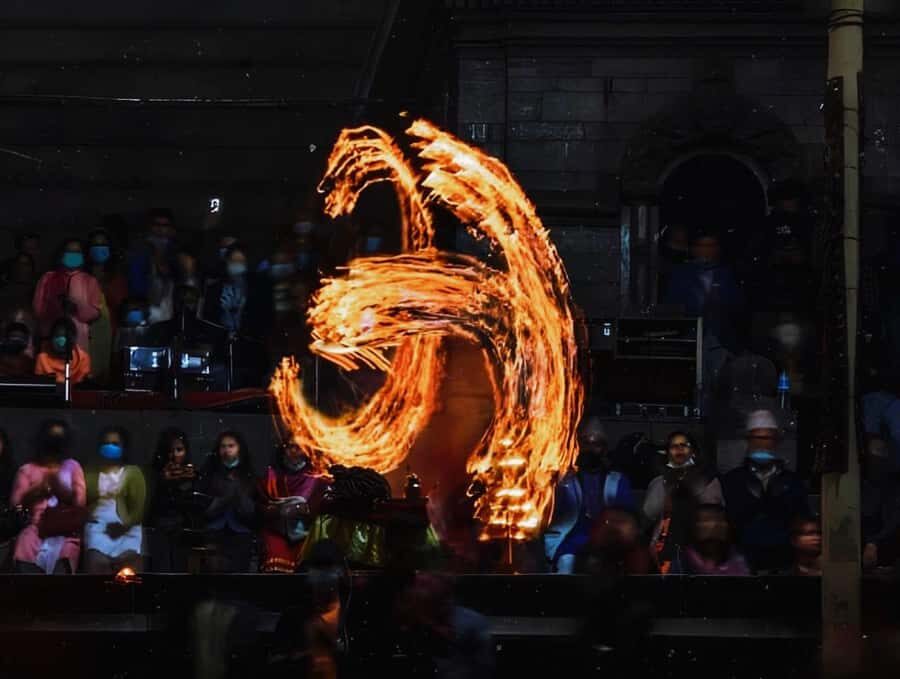 Kathmandu: Pashupatinath Aarati & Cremation Evening Tour - Exploring the UNESCO temple complex with a local lens