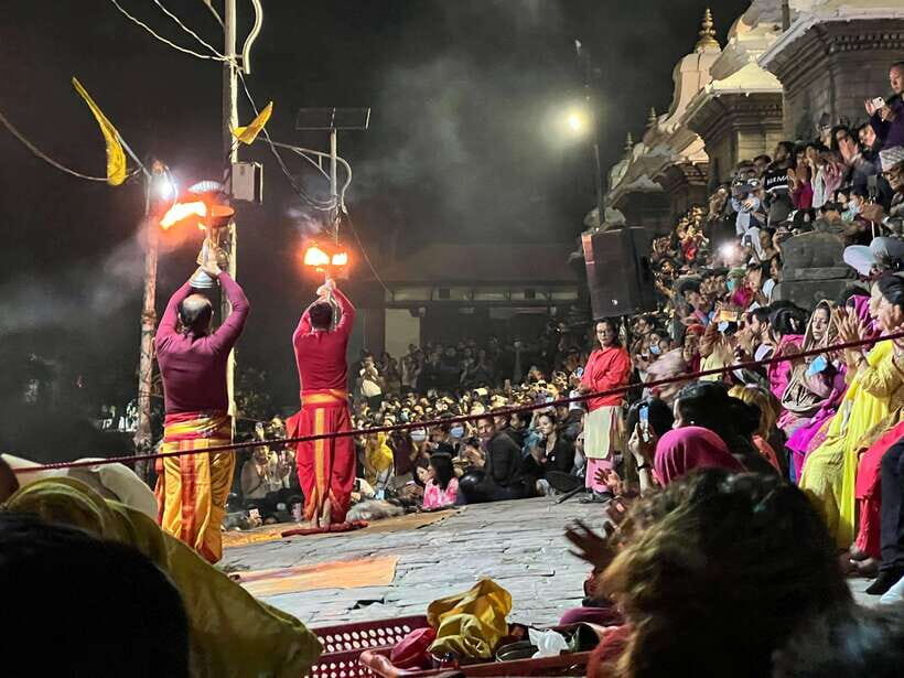 Kathmandu: Pashupatinath Evening Aarati Tour Private/Group - Riverbank viewing strategy: getting the best spot for the ceremony you came for