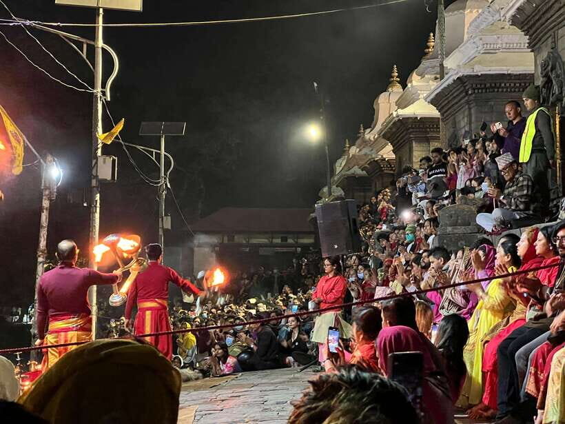 Kathmandu: Pashupatinath Evening Aarati Tour Private/Group - Private vs group value: what you gain (and what you don’t)