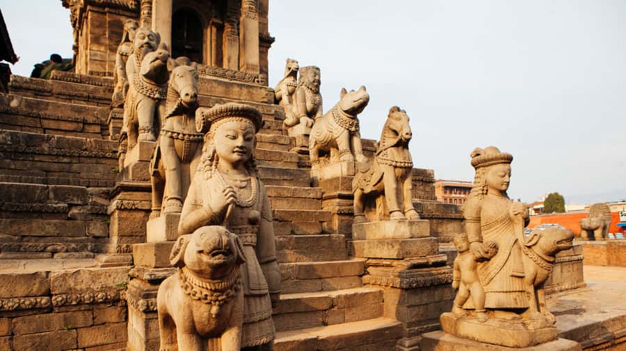 Kathmandu: Private Patan and Bhaktapur Sightseeing Tour - Practical tips that prevent Kathmandu headaches