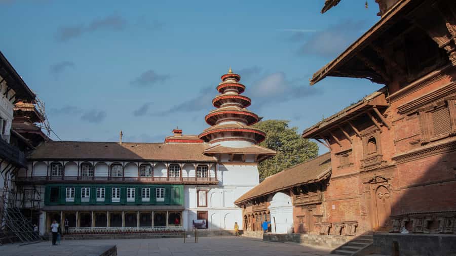 Kathmandu: Private Patan and Bhaktapur Sightseeing Tour - Bhaktapur Durbar Square: The 55-Window Palace and the craft-rich atmosphere
