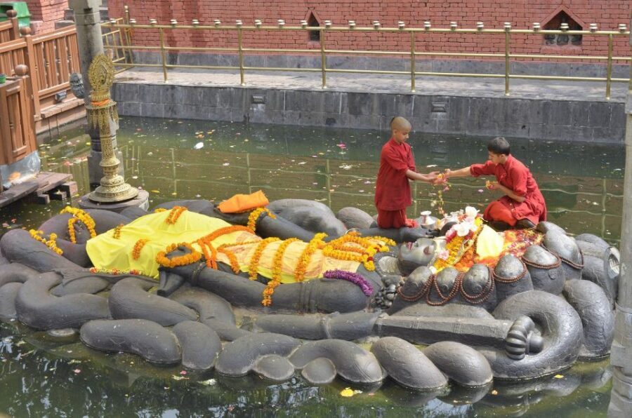 Kathmandu Sightseeing By Bus Day Trip - Key things you’ll notice on this Kathmandu bus day