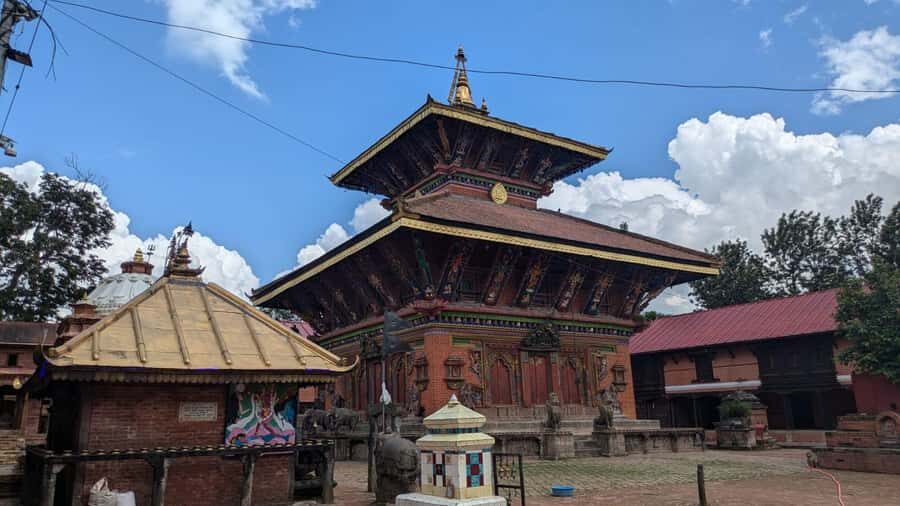 Kathmandu: UNESCO Heritage Site Private & Guided Tour - Boudhanath Stupa: A Peaceful, Massive Center of Tibetan Culture