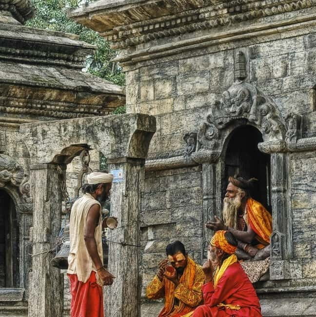 Katmandu: Pashupatinath Open Cremation & Evening Aarati - Who should skip (or rethink) this tour for health and comfort