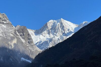 Makalu Base Camp Trek - Kathmandu to the park: flights, off-road driving, and early starts