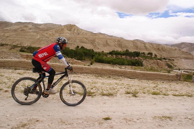 Mountain Bike Tour - Kathmandu traffic and the value of riding with a guide