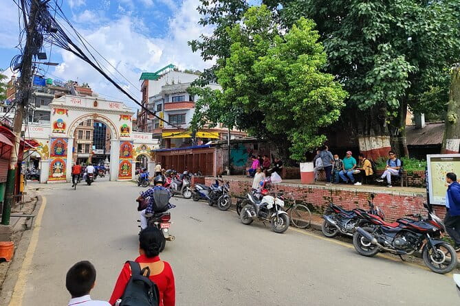 Patan and Bhaktapur Boutique Tour - Patan and Bhaktapur: what this 9.5-hour day really delivers