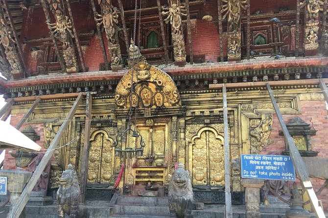 Private Day Tour in Kathmandu Valley Rim with Bhaktapur Sightseeing - Kailashnath Mahadev Statue in Sanga: a 44-meter scale moment