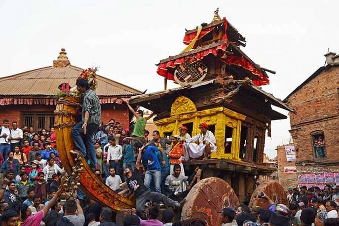 Private Day Tour: Patan and Bhaktapur from Kathmandu - Lunch time in Bhaktapur: how to use the break well