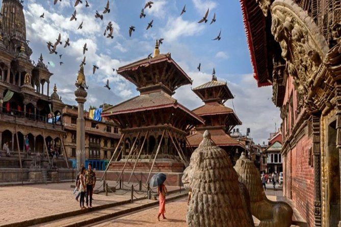 Private Day Tour: Patan and Bhaktapur from Kathmandu - The guide’s history angle: Kathmandu Valley and the 2015 earthquake