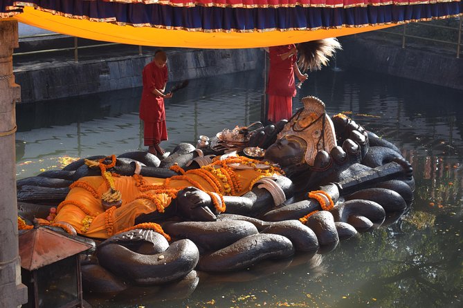 Private Half Day Budhanilkantha Tour - What to wear and how to act at Budhanilkantha
