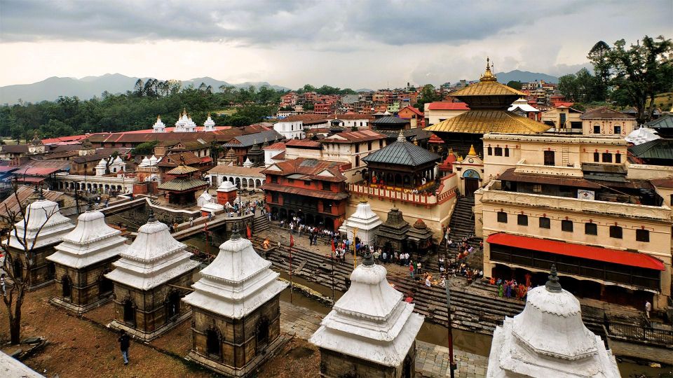 Sacred Pashupatinath: Aarati,Cremation Rites & Boudha Stupa - From Boudha calm to Pashupatinath intensity: how the complex works