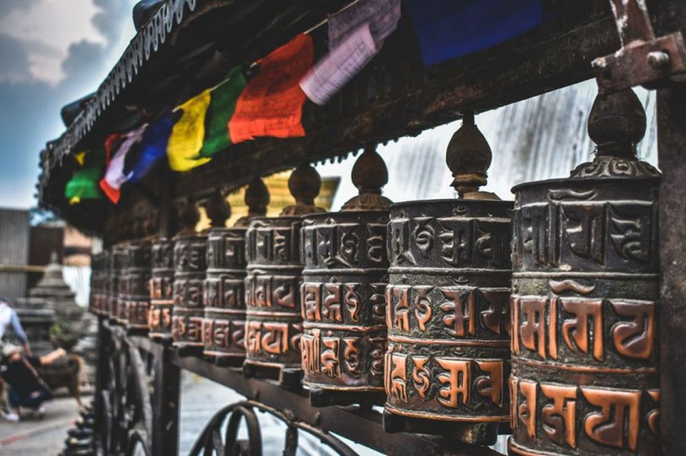 Spiritual Nepal: Expert insight into Multifaith Journey - Pashupatinath temple and the flow of daily devotion