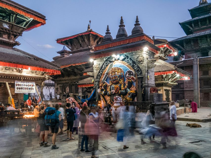 Thamel Rickshaw tour - Kathmandu Durbar Square: UNESCO sights plus the Kumari Ghar timing game